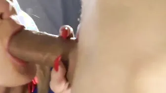 Blonde Photo Celeb Offer her Gigantic Booty to her Large
