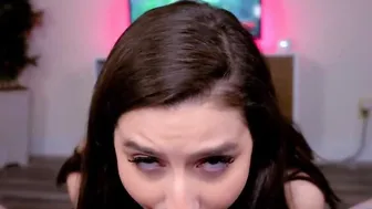 Lonely Housewife Wants Penis