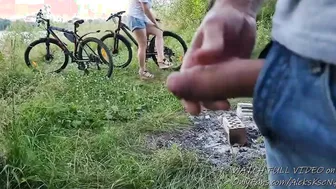 SHOCK  An unknown women jerked off an exhibicionist