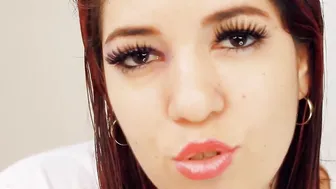 Freaky Hispanic has a Erotic Mouth she need to Play with your Penis