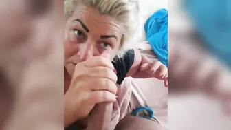 My honey getting cum on her face