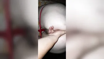 пальчик в попке