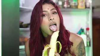 I LOVE BANANAS AND MILK