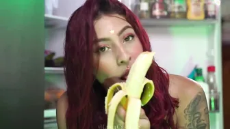 I LOVE BANANAS AND MILK