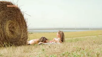 Crazy Hot Outdoors Sex makes her Vagina Drip with Cream
