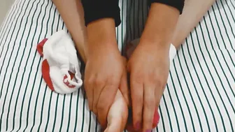 A little Toes Strokes