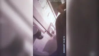 Spy Wc porn video – True spy from 2020 into a bathroom at home