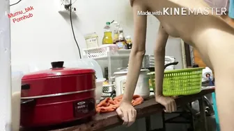 Thai 19 Year Old Cooking with Spicy Rough Sex Action on Kitchen หลุด เย็ดสาวไทยตอนล้างจาน