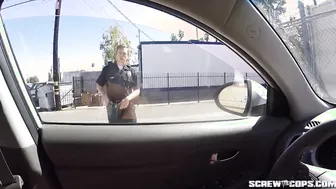 CAUGHT Ebony chick getting busted sucking off off a cop during