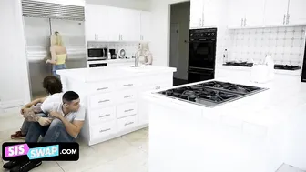 Vulgar Stepbrothers Spying Their 18 Yo Stepsisters Inside Bikini