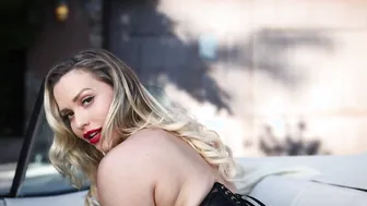 Beauty Curvy Hot Mia