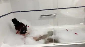 حويه رومنسيه صيفيه وسط بينوار الحمام