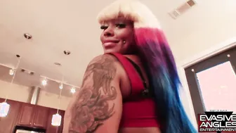 EVASIVE ANGLES Huge Ass Ebony Girls On Bikes two. She always getting