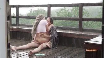 We Boned into the Heavy Rain - Amateur Lovers BonnieAlex