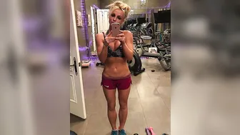 Britney Spears Une Beauté Intime et Sûr de Selle