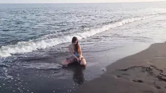 Teens Goddess inside the beach