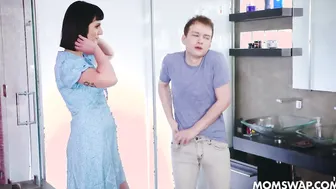 Dove Shampoo porn video – Jane Dove Casca Akashova Glow Up And Milf Swap