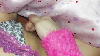 Masturbation of turned on 18 dripping cunt noisy orgasm