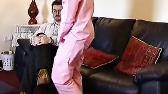 Spanking cunt with mouth