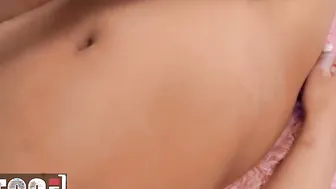 (Alita Lee) Has A Super Booty The Masseur (Charles Dera) Loving Rubbing