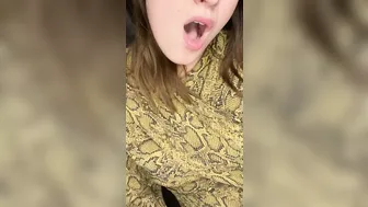 Hit my Cheeks and Booty for Arousal