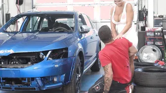 RIM4K. Tired Man wants the Filthy Beauty to Rim him before Hooking up