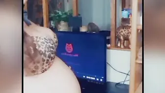 Pregnant Bored and Lusty Hotwife Watching Rough double penetration - Squirting Clean up