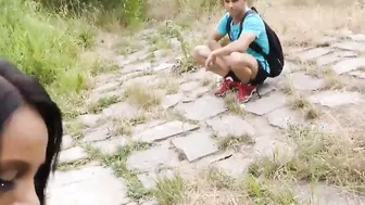 HUNT4K. Angry bro counts cash while hunter impales his gf public