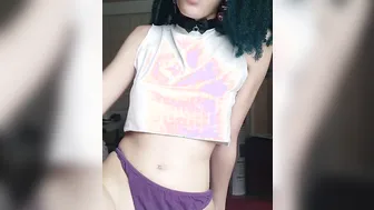 Cat sluts Fingering her Tight Soak Vagina and Orgasms for you