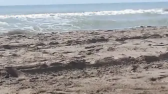 Sub training on the beach