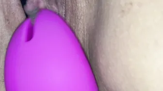SEX TOY CLITORIS TEASE AND FINGERS UNTIL EXTREME ORGASM - PENELOPE PLUSH