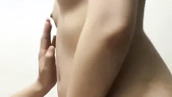 【個人】カップルの生々しい腰振り騎乗位セックス