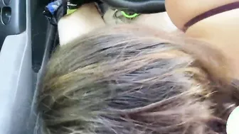 College Lovers getting Caught Blowing Dick inside the Vehicle