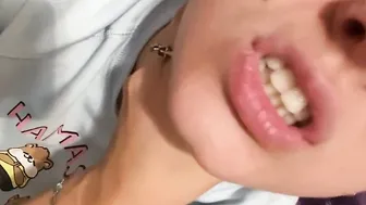 Hit my Face and try to Choke myself to Drool
