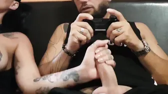 He Ejaculates on Ladymuffins Titted