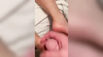 Private Lubed up Solejob with Creampie
