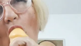 BBW Masturbate