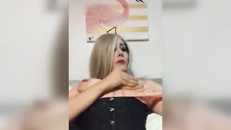 Babe mom Smoking