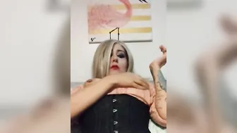 babe mom Smoking