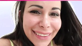 REAL: Italian bimbo wants to be PROMOTED SESSO-24ORE.com