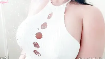 Hot gigantic melons and gigantic booty hispanic giving to you the hottest