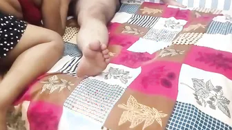 LUSTY CHICK SOAK TIGHT VAGINA AND CLITORIS FINGER FUCK TO ORGASM