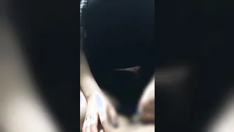 【もーだるい】尻軽ギャルは嫌がりながらも簡単に手コキしてくれる