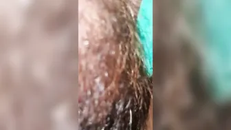 Leaking Brown Filipina Vagina gets Licked
