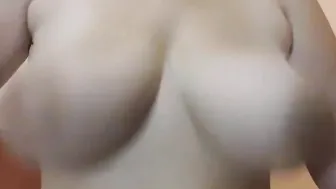 Cum Coveret Bouncing Titties