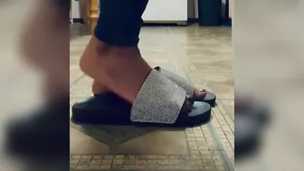 Puts Shoeplay