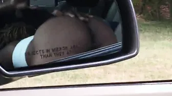 Black Sluts porn video – Ebony hoe blowing penis inside front seat of vehicle