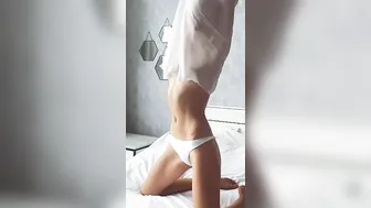Marta Gromova gets ready to gotten jizzed