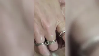 three-D under Water Cunt Juices