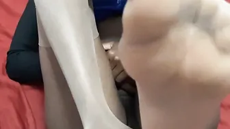 She want I lick her the Nylonfeet and cum into